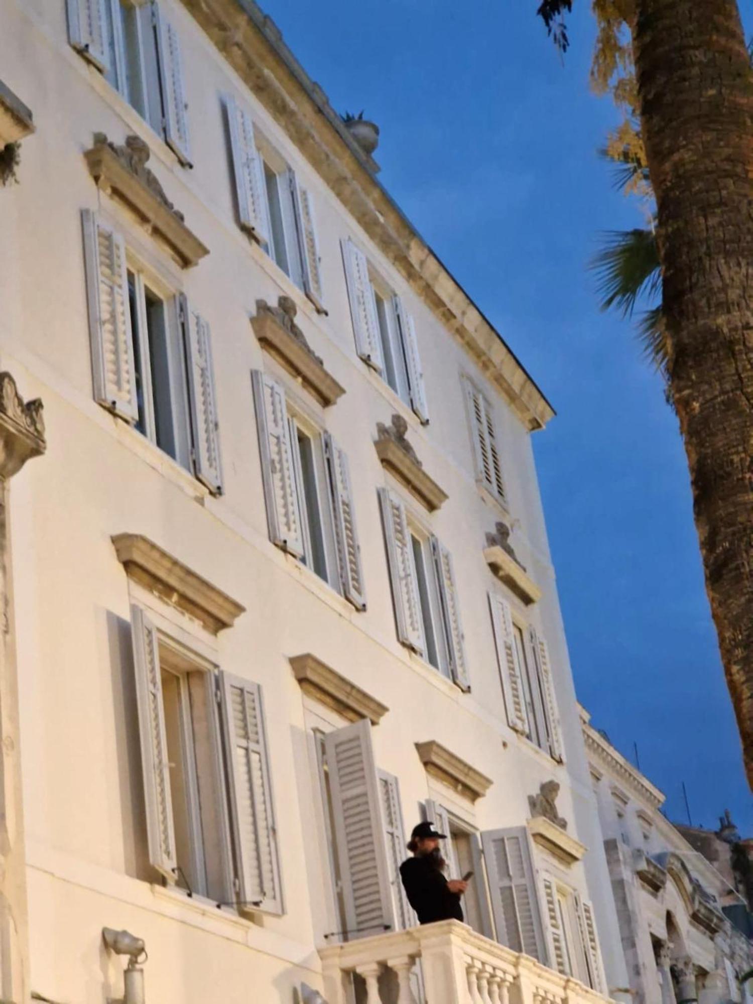 Riva Luxury Suites Split Bagian luar foto