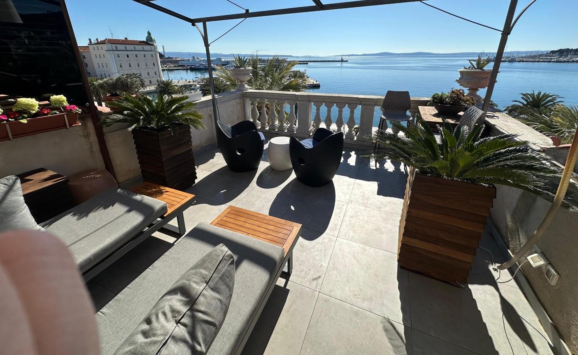 Riva Luxury Suites Split Bagian luar foto