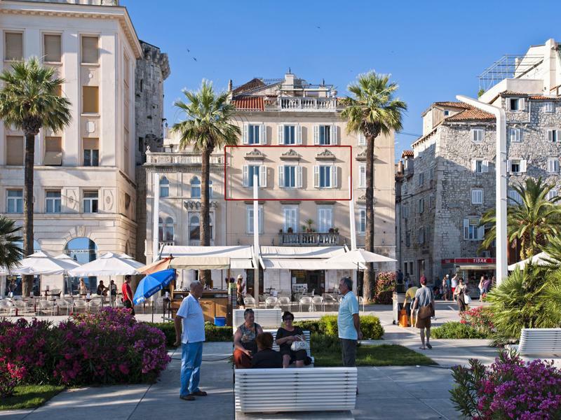 Riva Luxury Suites Split Bagian luar foto