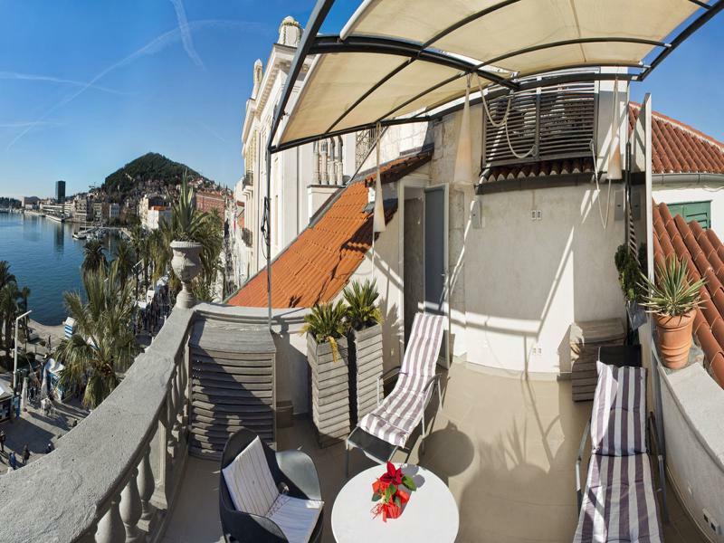 Riva Luxury Suites Split Bagian luar foto