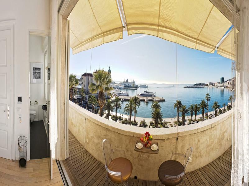 Riva Luxury Suites Split Bagian luar foto